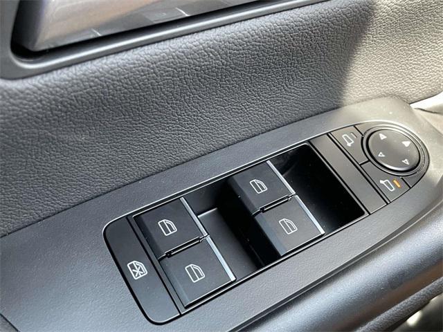 Photo of 2025 Jet Black Mica Mazda CX-50 Hybrid