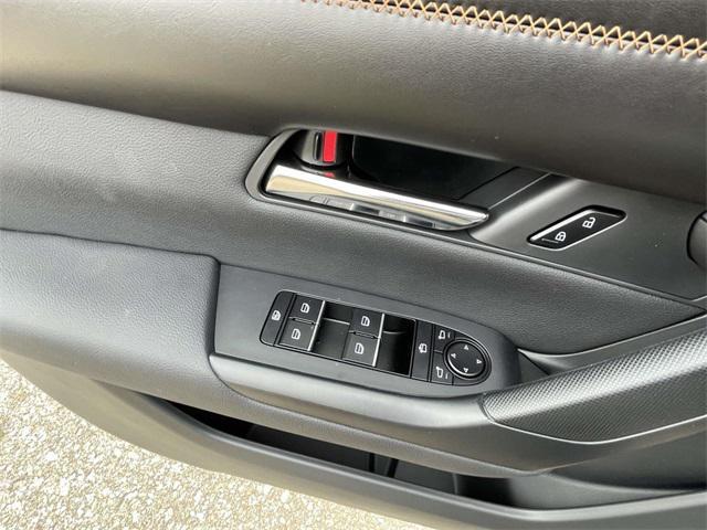 Photo of 2025 Gray Mazda CX-50