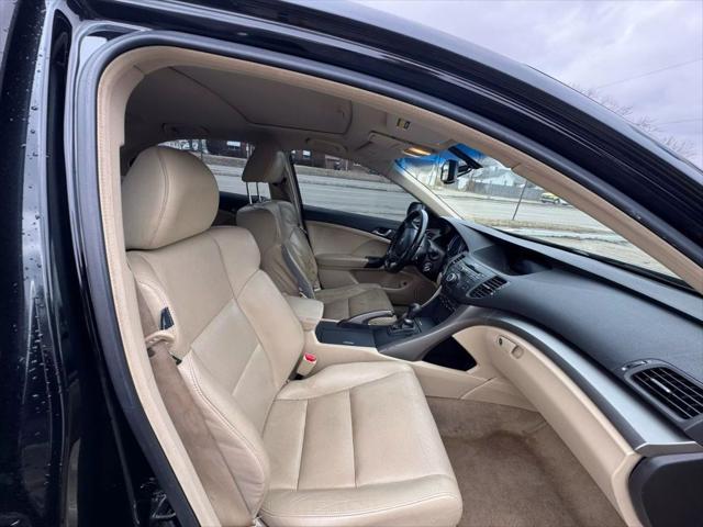 Photo of 2010 Crystal Black Pearl Acura TSX