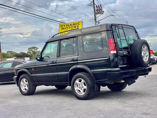 Photo of 2001 Black Land Rover Discovery