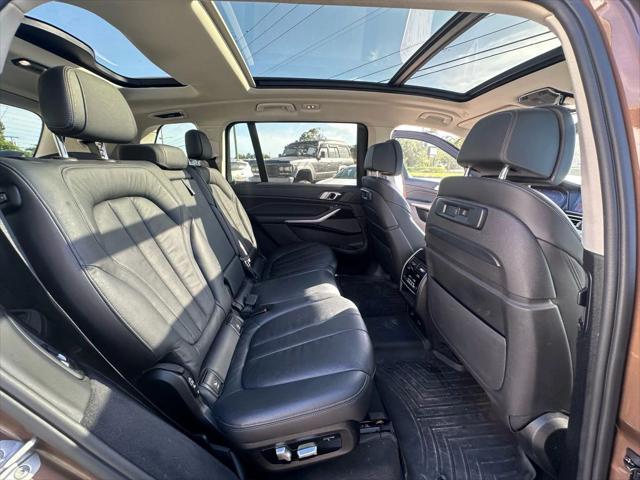 Photo of 2019 Bronze BMW X7