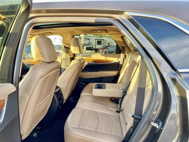 Photo of 2019 gray Cadillac XT5