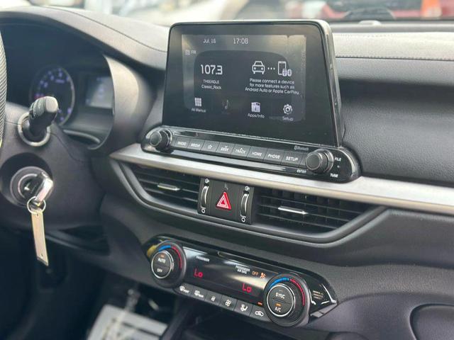 Photo of 2019 White Kia Forte