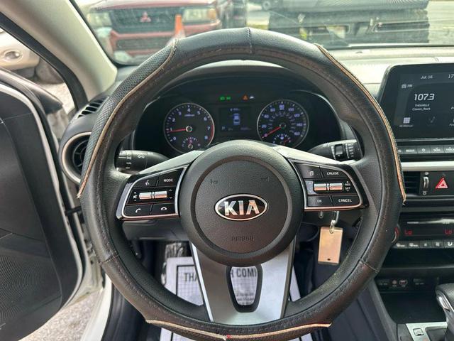 Photo of 2019 White Kia Forte