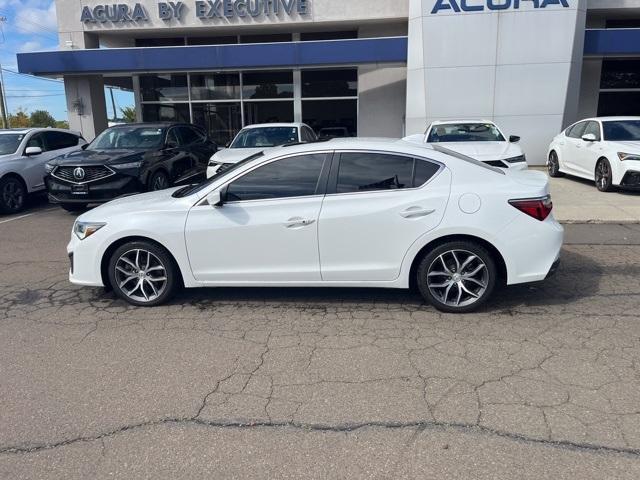 Photo of 2021 Platinum White Pearl Acura ILX