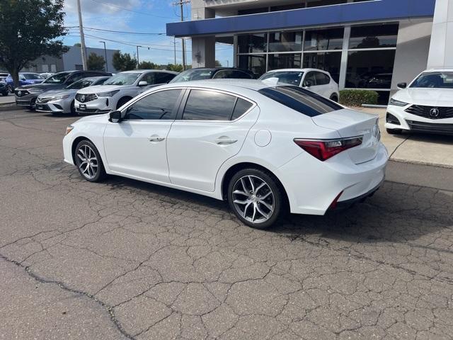 Photo of 2021 Platinum White Pearl Acura ILX