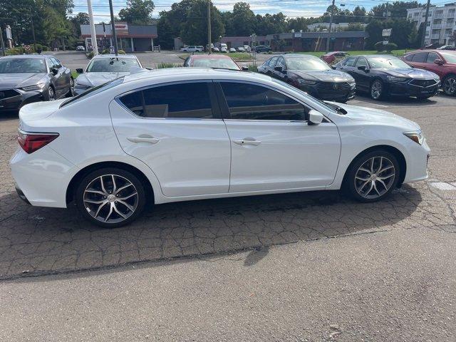 Photo of 2021 Platinum White Pearl Acura ILX