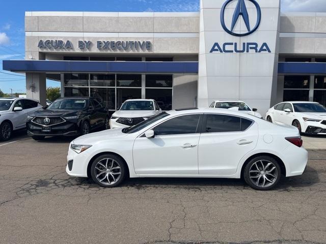 Photo of 2021 Platinum White Pearl Acura ILX