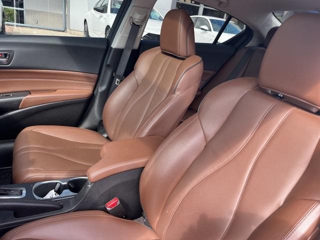 Photo of 2021 Platinum White Pearl Acura ILX
