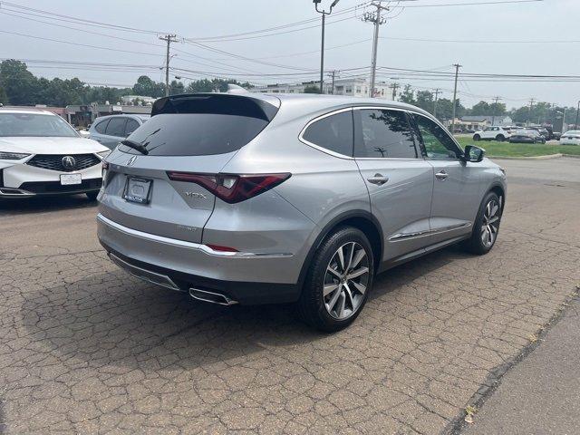 Photo of 2025 Lunar Silver Metallic Acura MDX
