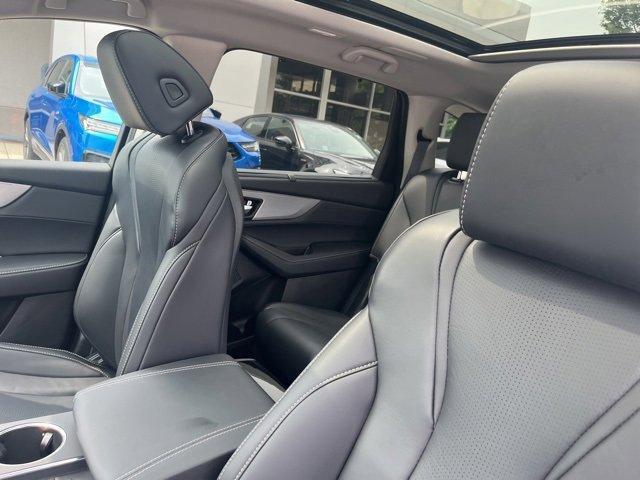 Photo of 2025 Lunar Silver Metallic Acura MDX