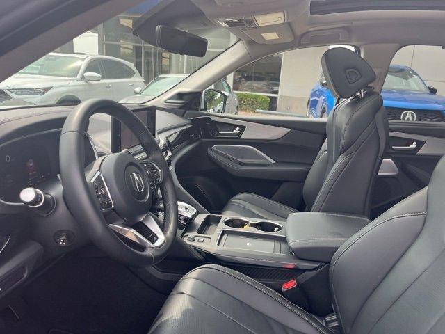 Photo of 2025 Lunar Silver Metallic Acura MDX