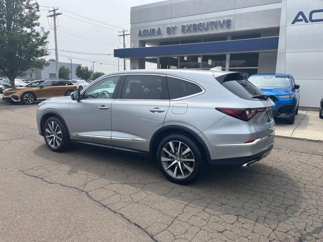 Photo of 2025 Lunar Silver Metallic Acura MDX