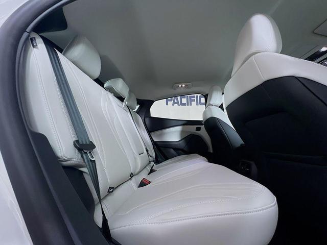 Photo of 2024 Star White Ford Mustang Mach-E