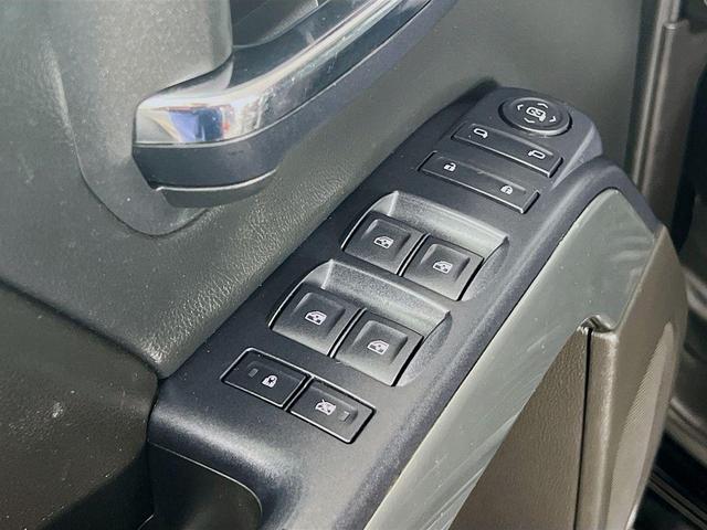 Photo of 2016 Black Chevrolet Silverado 1500