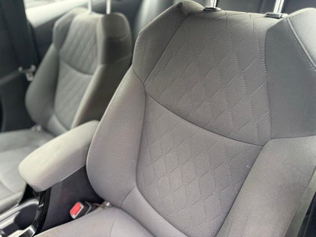Photo of 2022 Classic Silver Metallic Toyota Corolla