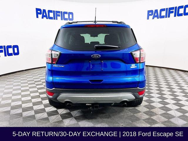 Photo of 2018 Lightning Blue Metallic Ford Escape