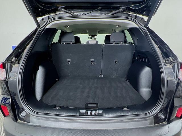 Photo of 2022 Agate Black Metallic Ford Escape
