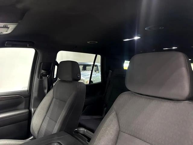 Photo of 2024 Summit White Chevrolet Tahoe