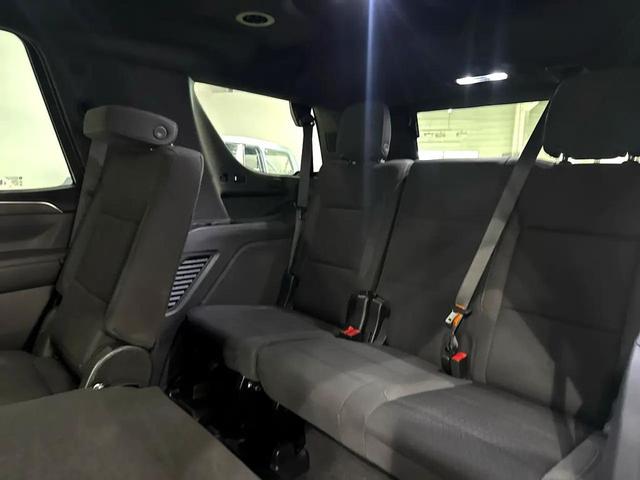 Photo of 2024 Summit White Chevrolet Tahoe