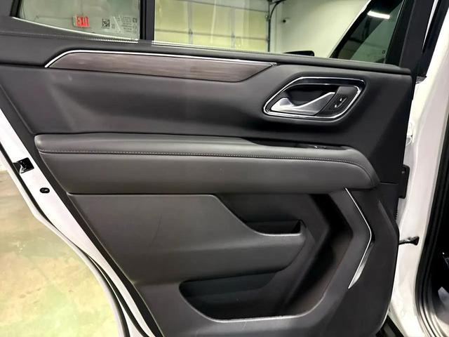 Photo of 2024 Summit White Chevrolet Tahoe