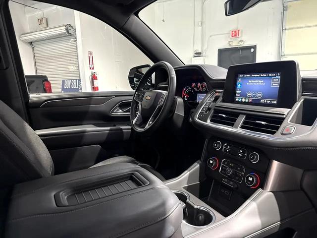 Photo of 2024 Summit White Chevrolet Tahoe