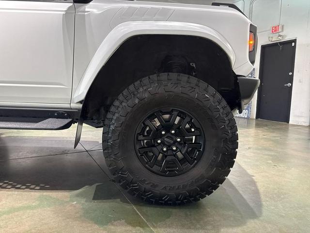 Photo of 2023 Cactus Gray Ford Bronco