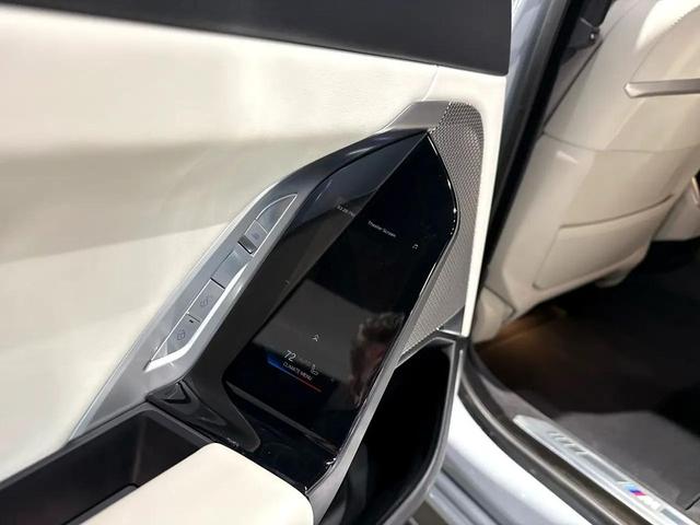 Photo of 2024 Gray BMW i7