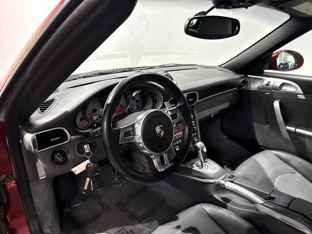 Photo of 2011 RED Porsche 911