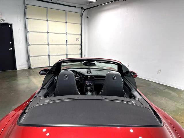 Photo of 2011 RED Porsche 911