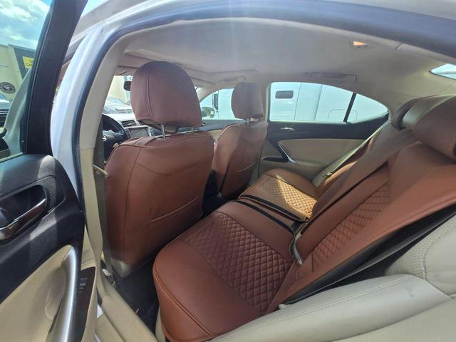 Photo of 2008 White Lexus IS 250