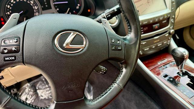 Photo of 2008 White Lexus IS 250