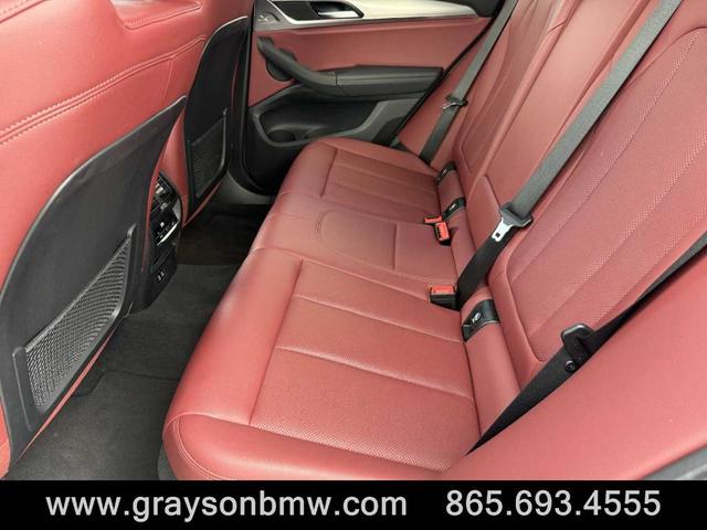 Photo of 2022 Mineral White Metallic BMW X3
