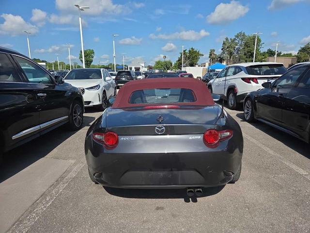 Photo of 2018 Machine Gray Mazda MX-5 Miata