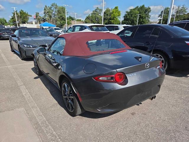 Photo of 2018 Machine Gray Mazda MX-5 Miata