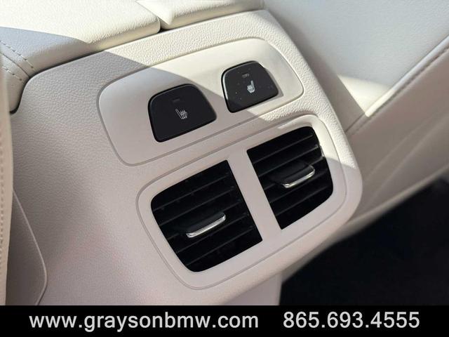 Photo of 2023 Sapphire Metallic Buick Envision