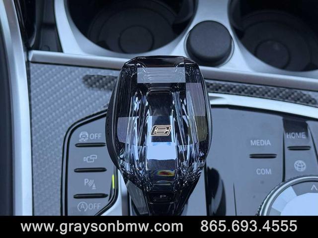 Photo of 2025 Mineral White Metallic BMW M850