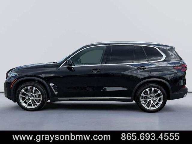 Photo of 2024 Black Sapphire Metallic BMW X5