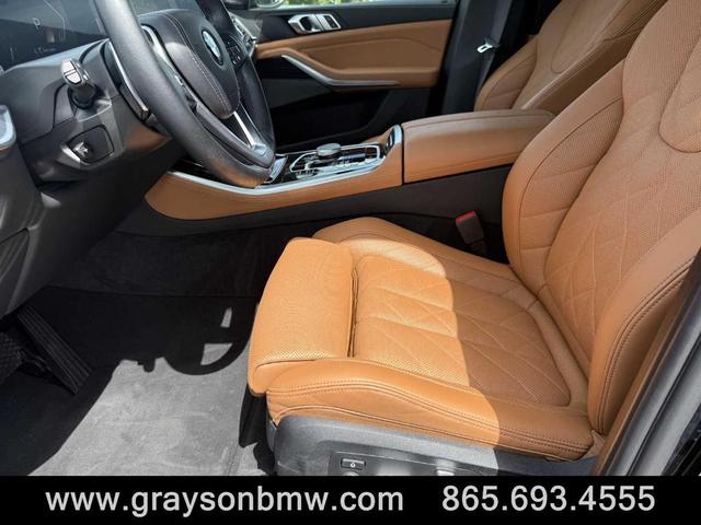 Photo of 2024 Black Sapphire Metallic BMW X5