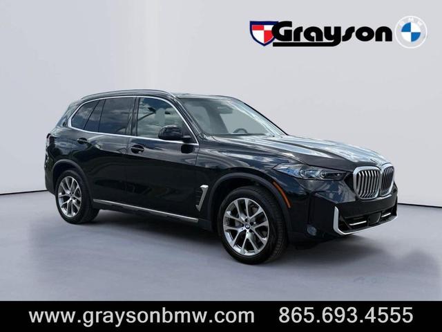 Photo of 2024 Black Sapphire Metallic BMW X5