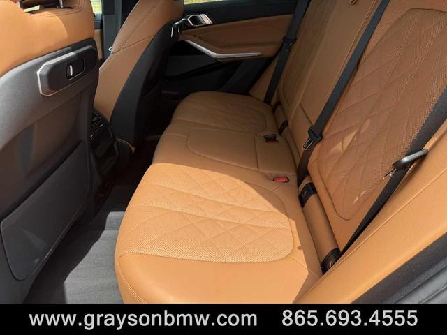Photo of 2024 Black Sapphire Metallic BMW X5