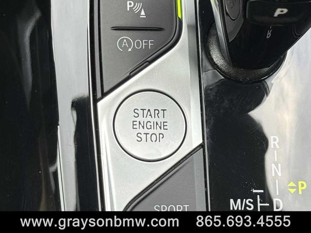 Photo of 2024 Black Sapphire Metallic BMW X4