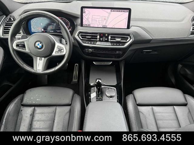 Photo of 2024 Black Sapphire Metallic BMW X4