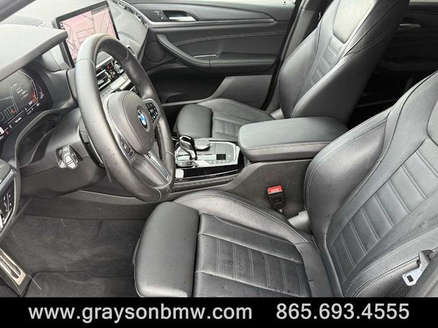 Photo of 2024 Black Sapphire Metallic BMW X4