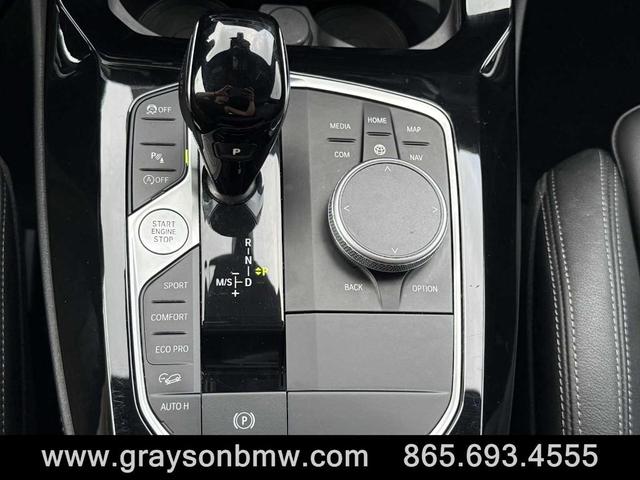 Photo of 2024 Black Sapphire Metallic BMW X4
