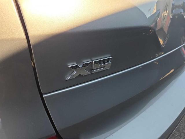 Photo of 2024 Gray Metallic BMW X5
