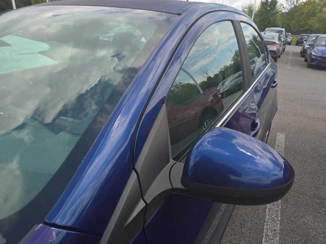 Photo of 2014 Blue Topaz Metallic Chevrolet Sonic