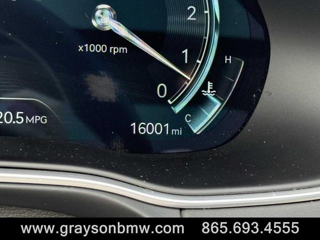 Photo of 2024 Makalu Gray Genesis GV80