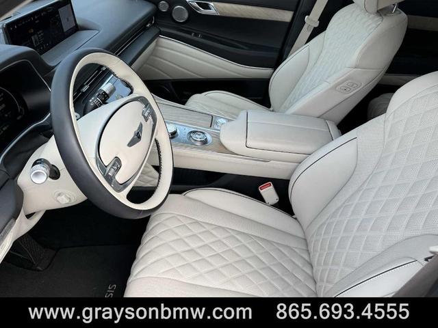 Photo of 2024 Makalu Gray Genesis GV80
