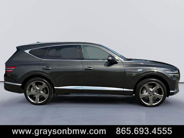 Photo of 2024 Makalu Gray Genesis GV80